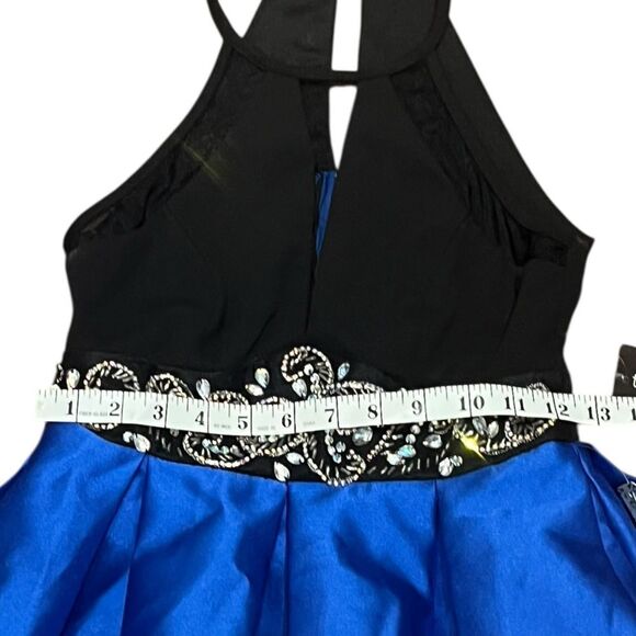 Elegant Black and Blue Junior’s Dress, Size 1/2, NWT - Picture 9 of 13